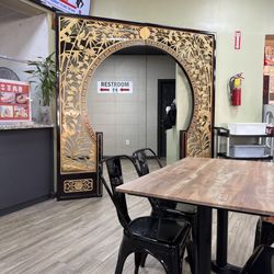 Chinatown Food Court - Entrance to the bathroom area