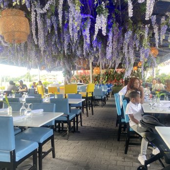 Vistamar - Seafood Near Me - Bronx, New York