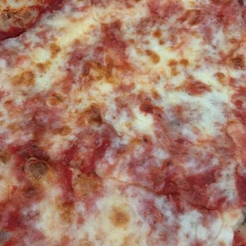 Italia Pizza - Plain cheese is the best - Pizza Near Me - Brooklyn, New York