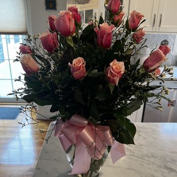 Vaseful - Product that was delivered - Florists Near Me - Edison, New Jersey