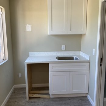 M 7.24 Builders - Bar sink with waterfall - General Contractors Near Me - Oakland, California M 7.24 Builders - Bar sink with waterfall - General Contractors Near Me - Oakland, California