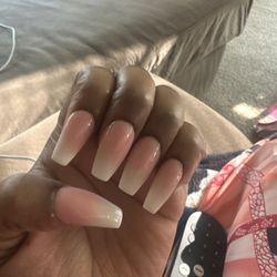 007 Nails
