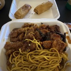 This is 2 chickens and one side of chow mein, and two vegetable eggrolls. Pathetic quantities.