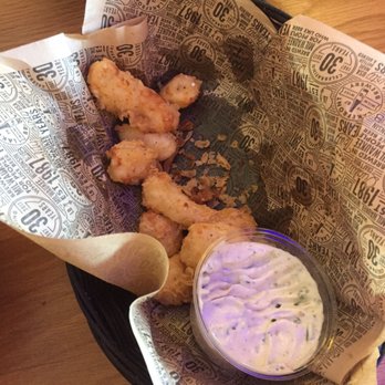 Lakefront Brewery - Cheese curds - Breweries Near Me - Milwaukee, Wisconsin Lakefront Brewery - Cheese curds - Breweries Near Me - Milwaukee, Wisconsin