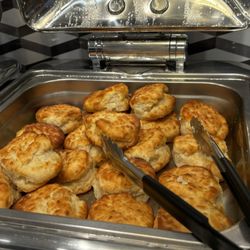 Holiday Inn Express & Suites Beaver Dam - Over cooked dry biscuits.