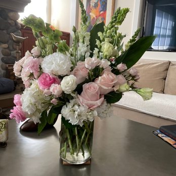 Sonoma Flowers by Sally Blue - Florists Near Me - Sonoma, California Sonoma Flowers by Sally Blue - Florists Near Me - Sonoma, California