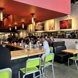 Hopdoddy Burger Bar - Bar and seating area