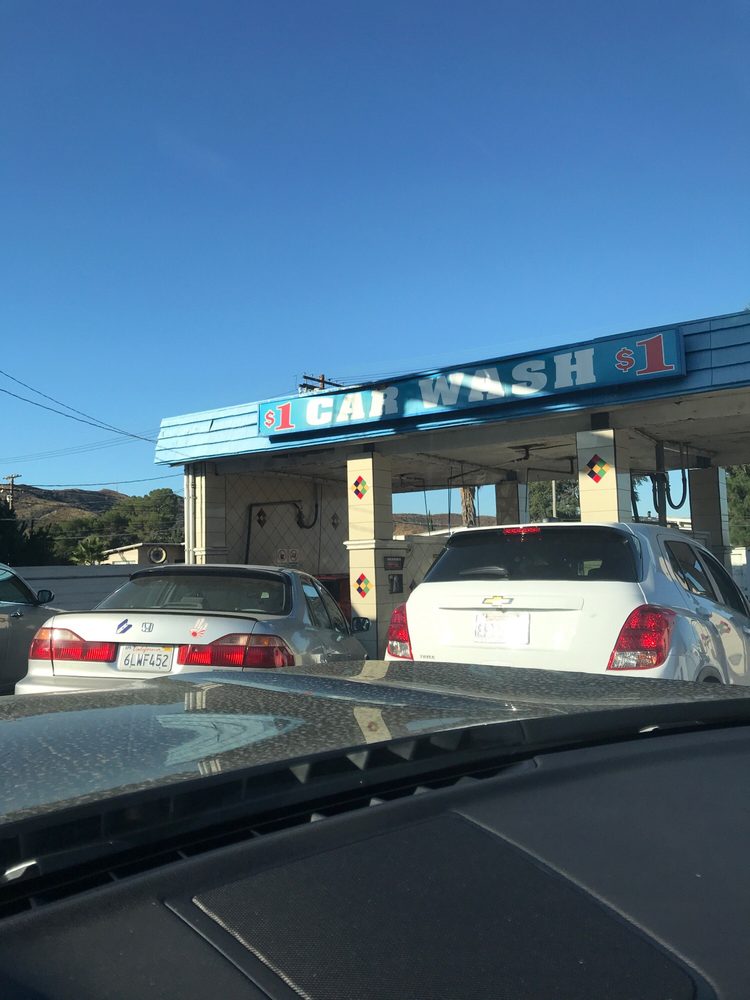 1 Car Wash, Los Angeles Roadtrippers