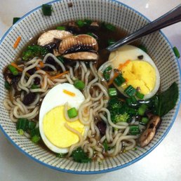 Ramen à la Mandy's. The veggie broth was on point!