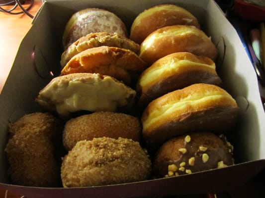 Donut King by null