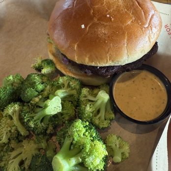 Chili's - Black bean burger - American Near Me - Killeen, Texas