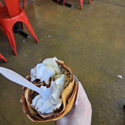 Fábrica de Crepas - I got one of the Nutella crepes and had them add bananas as well. If you want a Nutella crepe, adding fruit is a good choice.