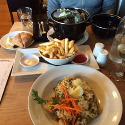 The Landing Restaurant and Bar - Chorizo and prawn risotto and mussels in wine and cream sauce