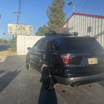 JJ's Auto Body & Paint - 2017 Ford Explorer sport - Body Shops Near Me - Bakersfield, California JJ's Auto Body & Paint - 2017 Ford Explorer sport - Body Shops Near Me - Bakersfield, California