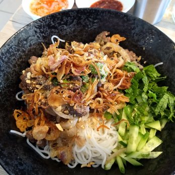 Rice Paddy Restaurant - Bun bo xao (stir-fried lemongrass Angus beef salad) - Vietnamese Near Me - Phoenix, Arizona Rice Paddy Restaurant - Bun bo xao (stir-fried lemongrass Angus beef salad) - Vietnamese Near Me - Phoenix, Arizona
