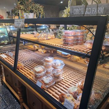 Picasso Moments Bakery - Bakeries Near Me - Orlando, Florida