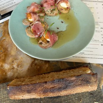 Rigo - Crostini and garlic bread - Spanish Near Me - Honolulu, Hawaii Rigo - Crostini and garlic bread - Spanish Near Me - Honolulu, Hawaii