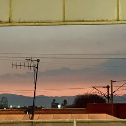 Ferrocarriles Suburbano - Atardecer de Domingo