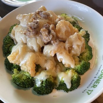 Corner 17 - Chinese Near Me - Saint Louis, Missouri