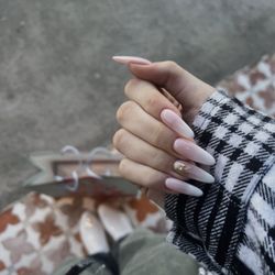 Red Handed Nails Salon & Spa - Acrylic Nails