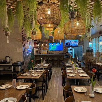 Timog - Insidenof Timog Resto - Bars Near Me - Newark, California