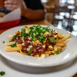 Darby Dan's Gourmet Sandwiches - Chili cheese fries
