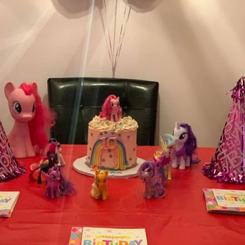 Dulce Cakes & Desserts - Bakeries Near Me - New York, New York