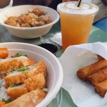 White Rice Bodega - Beautiful Lechon kawali bowl , lumpia Gulay ( veggie lumpia ) Calamansi iced tea . - Filipino Near Me - San Diego, California White Rice Bodega - Beautiful Lechon kawali bowl , lumpia Gulay ( veggie lumpia ) Calamansi iced tea . - Filipino Near Me - San Diego, California