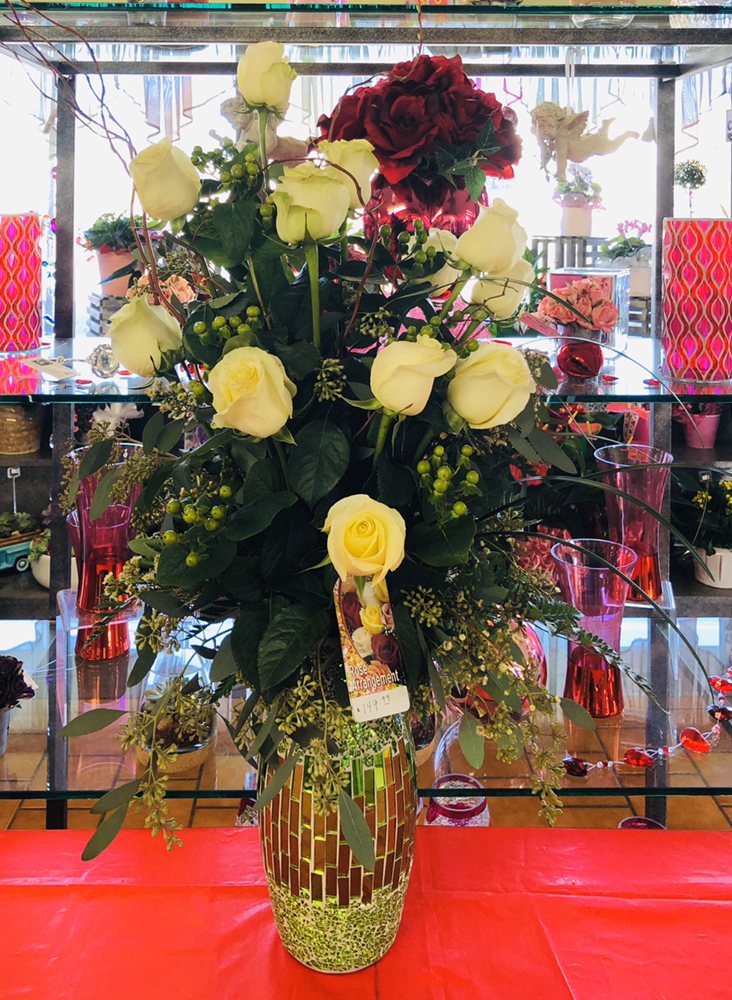 APPLEWAY FLORIST & GREENHOUSE & FLOWER DELIVERY Updated September