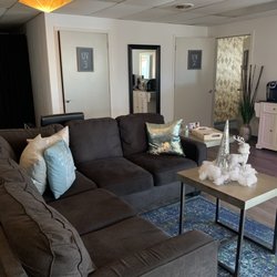 Meraki Hair Studio - Comfortable lounge area