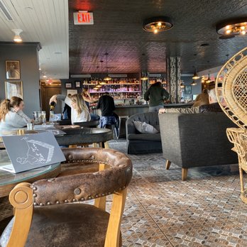 Hot Tin - Cocktail Bars Near Me - New Orleans, Louisiana