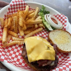 Burger House - 1/2lb Black Angus Beef Burger