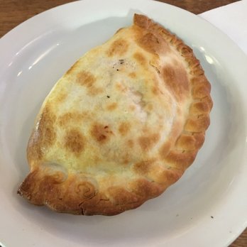 Venga Empanadas - Empanada fresh out of the oven - Empanadas Near Me - San Francisco, California Venga Empanadas - Empanada fresh out of the oven - Empanadas Near Me - San Francisco, California