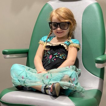 ABC Children's Eye Specialists - Having so much fun checking her vision! - Ophthalmologists Near Me - Mesa, Arizona ABC Children's Eye Specialists - Having so much fun checking her vision! - Ophthalmologists Near Me - Mesa, Arizona