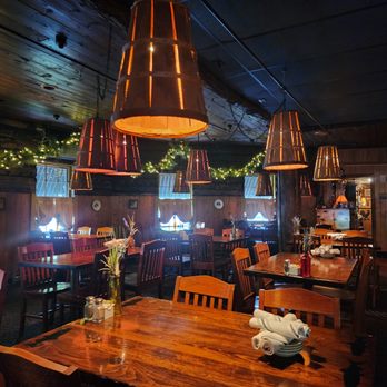 The Log Cabin Restaurant - Dining Room - Seafood Near Me - Stafford, Virginia The Log Cabin Restaurant - Dining Room - Seafood Near Me - Stafford, Virginia