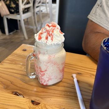 Tasty Biscuit - Strawberry cheesecake frap - Breakfast & Brunch Near Me - St. Charles, Illinois