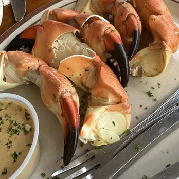 Little Bar Restaurant - Medium stone crab - Seafood Near Me - Goodland, Florida Little Bar Restaurant - Medium stone crab - Seafood Near Me - Goodland, Florida