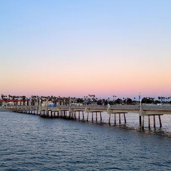 Belmont Shore Beach - Opposite sky view of the sunset, just as lovely as the sunset itself - Beaches Near Me - Long Beach, California Belmont Shore Beach - Opposite sky view of the sunset, just as lovely as the sunset itself - Beaches Near Me - Long Beach, California