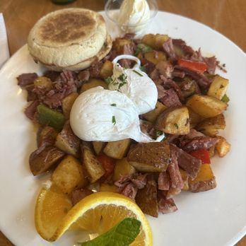 5 Spot - Corned beef hash - American Near Me - Seattle, Washington 5 Spot - Corned beef hash - American Near Me - Seattle, Washington