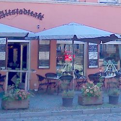 Altstadtcafé - Front am Morgen