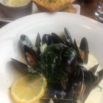 Chez Nous Bistro - Moules mariniera - French Near Me - Sale, XGM Chez Nous Bistro - Moules mariniera - French Near Me - Sale, XGM