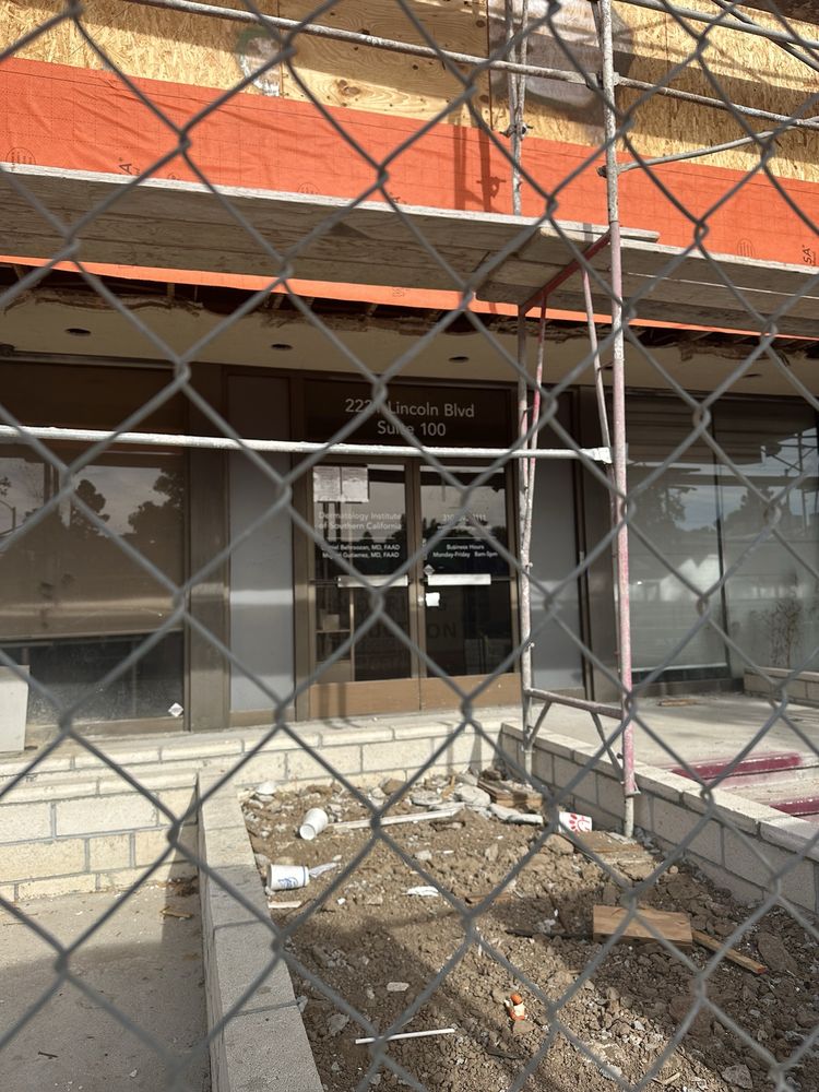 Benjamin Behroozan, MD - patient advocate in Los Angeles, CA