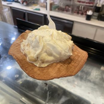 Cold Stone Creamery - Ice Cream & Frozen Yogurt Near Me - North Hills, California