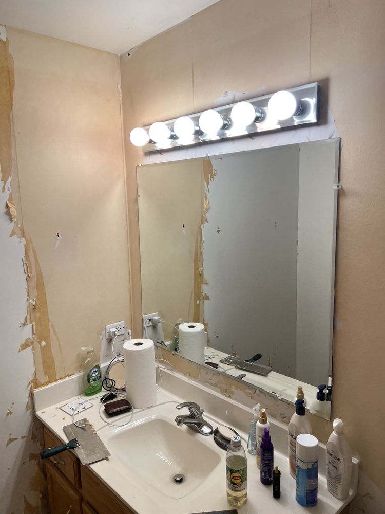 Slide of D&D plumbing and Remodeling