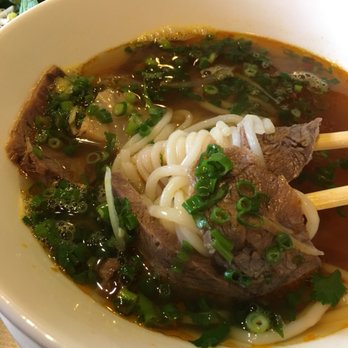 Broken Rice - Bun Bo Hue, it was very tasty. - Vietnamese Near Me - Honolulu, Hawaii Broken Rice - Bun Bo Hue, it was very tasty. - Vietnamese Near Me - Honolulu, Hawaii