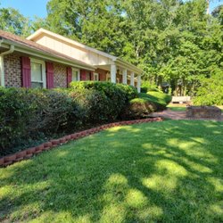 Efrain and Son lawn Care Service - Cleaning window view
