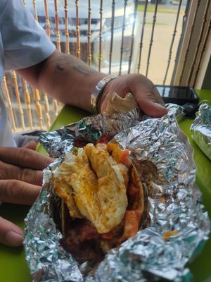 Mojo's Tacos by null