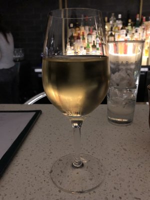 BAR ST-DENIS by null