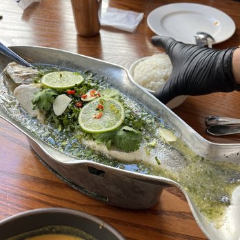 Fish Cheeks - Steamed fish - Seafood Near Me - New York, New York Fish Cheeks - Steamed fish - Seafood Near Me - New York, New York