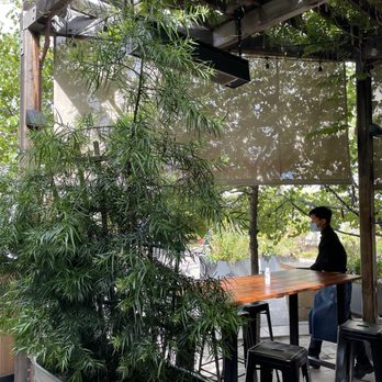 Johnston's Saltbox - New American Near Me - San Carlos, California